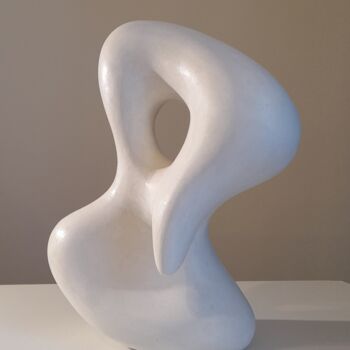 Skulptur mit dem Titel "Fructus" von Clark Camilleri, Original-Kunstwerk, Zement