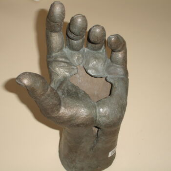 Sculpture titled "Sculpture main en a…" by Claude Adda, Original Artwork, Clay