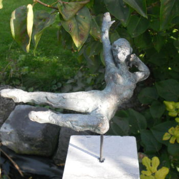 Sculpture titled "mouvement de danse" by Claude Hardenne, Original Artwork