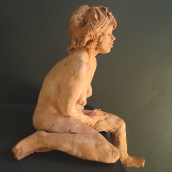 Sculpture titled "femme assise" by Claude Hardenne, Original Artwork