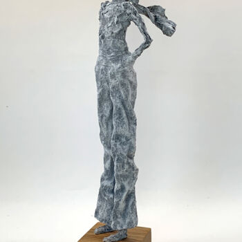 Sculpture intitulée "Mon Capitaine!" par Claudia König, Œuvre d'art originale, Papier