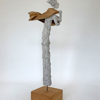 Sculpture titled "Setting off - Aufbr…" by Claudia König (koenigsfigurine), Original Artwork, Paper maché