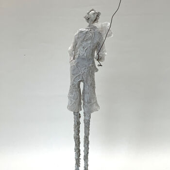 Skulptur mit dem Titel "Wish i were a fish" von Claudia König, Original-Kunstwerk, Papier maché