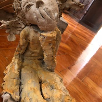 Scultura intitolato "Uma manhã" da Claudia Marques, Opera d'arte originale, Argilla