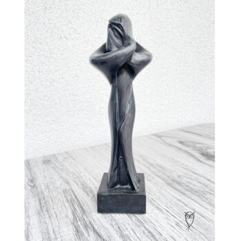 Скульптура под названием "Die Göttliche" - Clemens Teichmann, Подлинное произведение искусства, Смола