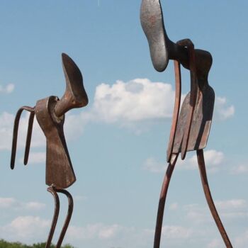 Sculptuur getiteld "Duh?" door Clive Manuel, Origineel Kunstwerk, Metalen