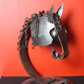 Skulptur mit dem Titel "BUCEPHAL" von Claude Germain, Original-Kunstwerk, Metalle