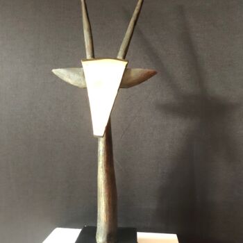 Sculpture titled "L'antilope noire" by Claude Germain, Original Artwork, Bronze