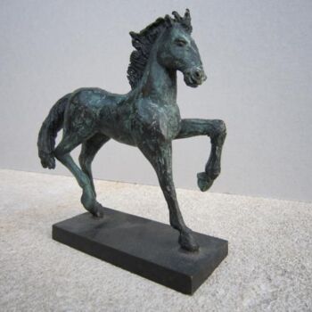 Sculpture titled "Petit cheval" by Colette Fizanne, Original Artwork