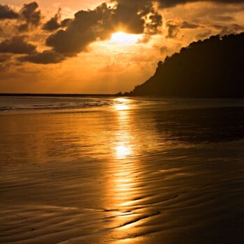Fotografia intitolato "Sunrise over Austra…" da Colin Jones, Opera d'arte originale, Fotografia digitale