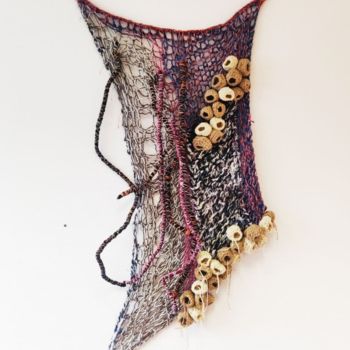 Textilkunst mit dem Titel "Songe de Complément…" von Carmen Rios-Seidel, Original-Kunstwerk, Faden