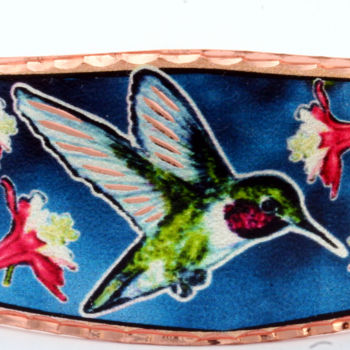 Ambacht getiteld "Colorful Hummingbir…" door Jenn Webb, Origineel Kunstwerk, Juwelen