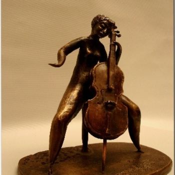 Skulptur mit dem Titel "celliste" von N.C.J. Stam, Original-Kunstwerk