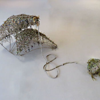 Skulptur mit dem Titel "L'oiseau rare" von Coco Vewenda, Original-Kunstwerk, Metalle