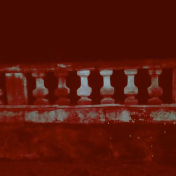 Photographie intitulée "Piliers rouges" par Coyote Shah, Œuvre d'art originale