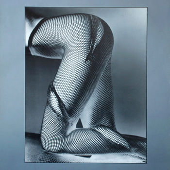 Photographie intitulée "Fishnets - B/W Post…" par Craig Scoffone, Œuvre d'art originale, Photographie argentique