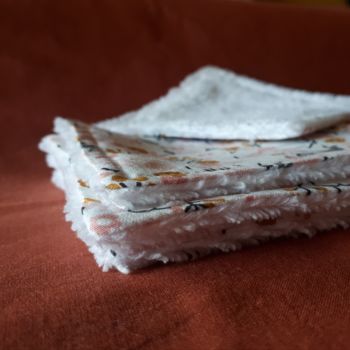 Textile Art με τίτλο "Lingettes Maman Béb…" από Creasoize, Αυθεντικά έργα τέχνης, Ύφασμα