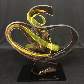 Sculpture titled "Il Mio Profumo" by Cristina Marquès, Original Artwork, Plastic