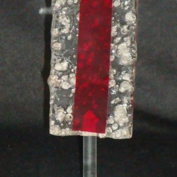 Skulptur mit dem Titel "Bordeaux Ice Stick…" von Cristina Marquès, Original-Kunstwerk, Kunststoff