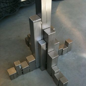 雕塑 标题为“stool tower” 由Cristo Ash, 原创艺术品