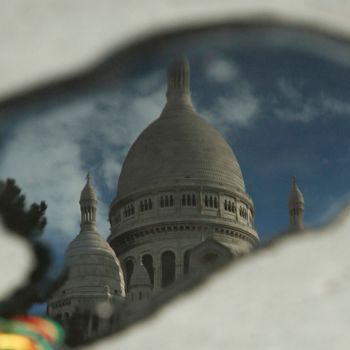 Photographie intitulée "Montmartre in flaqu…" par Cyneye, Œuvre d'art originale
