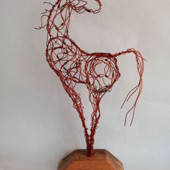Sculpture titled "EQUUS NOVO" by Cynthia Saenz Sancho, Original Artwork, Wire