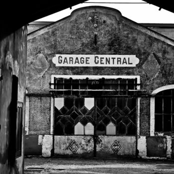 Photography titled "Garage" by Daniel Thomas, Original Artwork, Digital Photography Mounted on Wood Stretcher frame