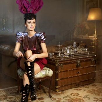 Fotografia zatytułowany „"A" in Vuitton Bunn…” autorstwa Dana & Stephane Maitec, Oryginalna praca, Fotografia cyfrowa