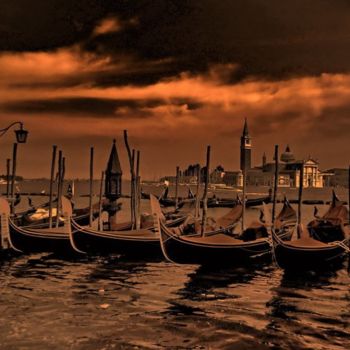 Fotografia intitolato "Red Venice" da Dana Tomsa Oberhoffer, Opera d'arte originale