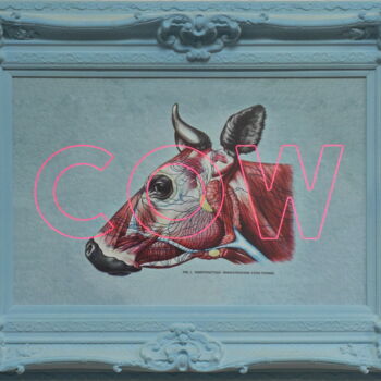 「Cow」というタイトルの彫刻 Dangerous Minds Artistsによって, オリジナルのアートワーク