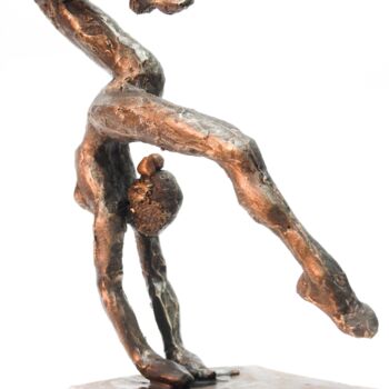 Skulptur mit dem Titel "leap" von Daniel Baharier, Original-Kunstwerk