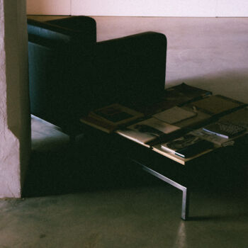Photography titled "Waiting room" by Daniel Capita Merino, Original Artwork, Digital Photography