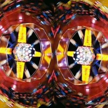 Photography titled "grande roue" by Danielle Dubus, Original Artwork