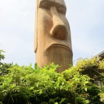 Скульптура под названием "Sculpture d un Moaï…" - Daniel Lutaud, Подлинное произведение искусства, Дерево