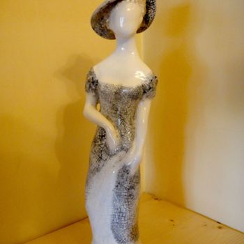 Sculpture titled "Mignonne 8" by Danielle Benotto, Original Artwork, Ceramics