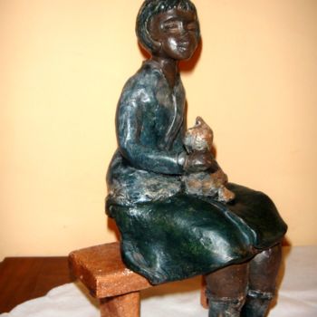 Skulptur mit dem Titel "Lilicat" von Danielle Benotto, Original-Kunstwerk, Keramik