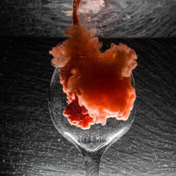 Fotografia intitulada "Underwater Wine" por Dariusz Sobala, Obras de arte originais, Fotografia digital