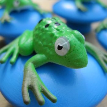 Design / Projektowanie użytkowe zatytułowany „Cute frog on a knob” autorstwa Darosa Children'S Art, Oryginalna praca