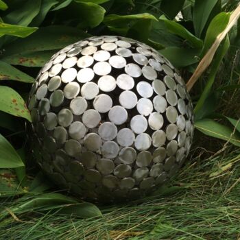 Sculptuur getiteld "Sphere of Circles" door David Goecke, Origineel Kunstwerk, Roestvrij Staal