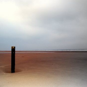 Photography titled "Omaha beach 2" by David Tourquetil, Original Artwork