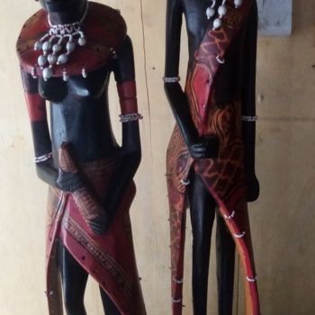 Sculpture intitulée "Mahogany maasai cou…" par Obed Omwange, Œuvre d'art originale, Bois