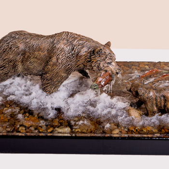 Sculpture intitulée "ours à la chasse au…" par Christian Duvette Sculpteur Animalier, Œuvre d'art originale, Résine