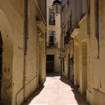 Фотография под названием "sunny street." - Thea De Gier, Подлинное произведение искусства