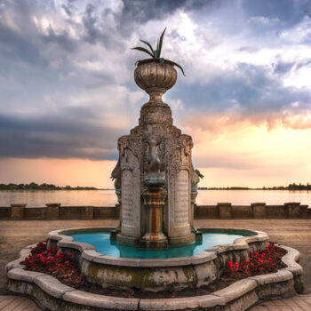 Photography titled "Memorial fountain" by Dejan Travica, Original Artwork, Digital Photography