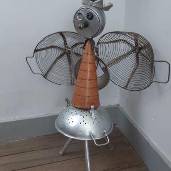 Sculpture titled "LA REINE DES FEES" by Catherine Delaforge (KTY95), Original Artwork, Metals