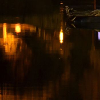 Photographie intitulée "la nuit des chimères" par Delphine Vigoureux, Œuvre d'art originale