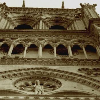 제목이 "Notre-Dame"인 사진 Denis Jeanson로, 원작