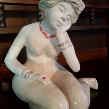 Sculpture titled "Reverie" by Mariejo Cottaz, Original Artwork, Terra cotta