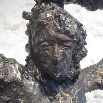 Sculpture titled "Le Christ" by Denise Adolle Arquilliere, Original Artwork, Mixed Media