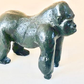 Skulptur mit dem Titel "gorille à dos argen…" von Denis Thebaudeau, Original-Kunstwerk, Bronze